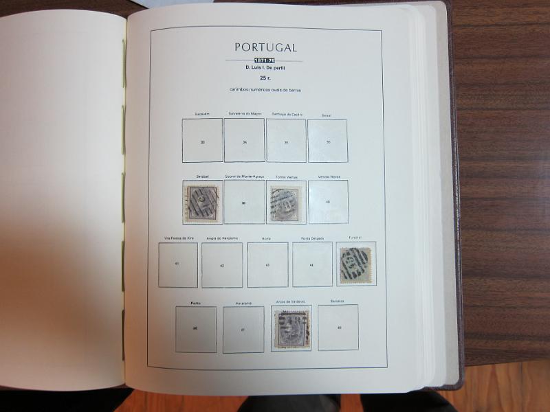 0015 (149).jpg -     Lote:    15      Marcofilia      Lotes Especiais       Descrição:      Portugal.   Colecção especializada de marcas numéricas das 1.ª e 2.ª reformas em selos de 25 reis, desde D. Maria II até D. Luís I, de frente. Lote a ver.        Lote       Valor Base:     &euro; 1.500,00     Valor Venda:     &euro; 3.000,00     